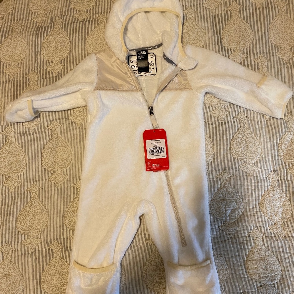 NWT North Face fleece size 6-12 months